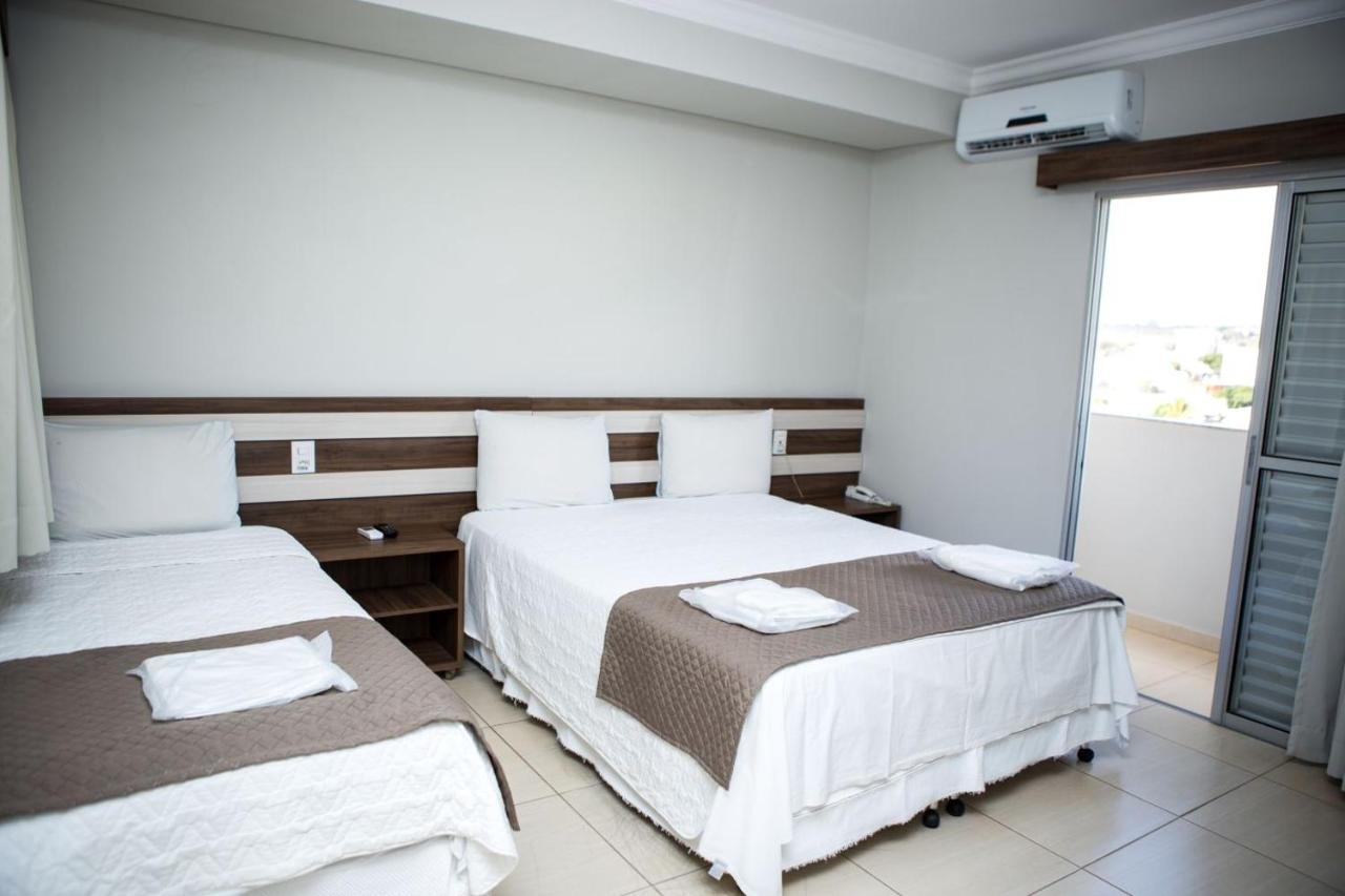 Hotel Avenida Joao Pinheiro Exteriér fotografie